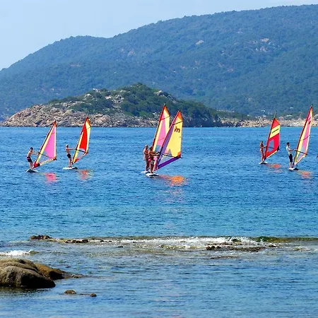 Village Naturiste La Chiappa Kompleks wypoczynkowy 3*